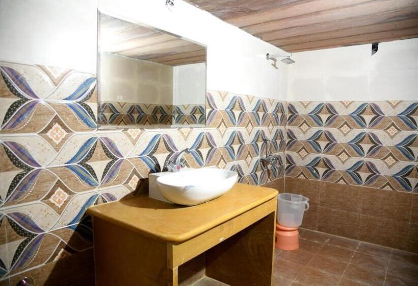 בית מלון כפרי Malra Heritage Camp