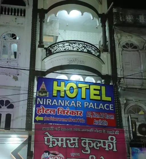 Hotel Nirankar Palace