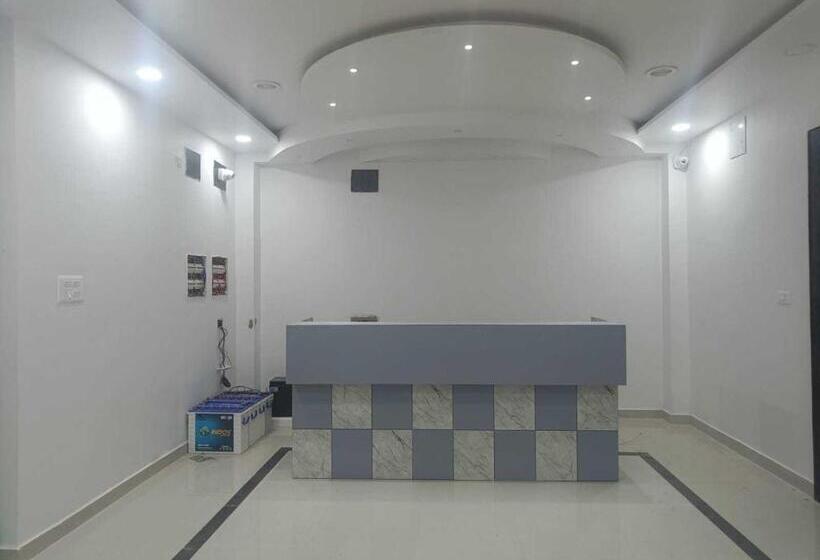 酒店 Oyo Flagship Vindh Plaza