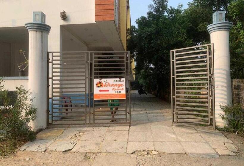 Hotel Oyo Orange Resort Ecr