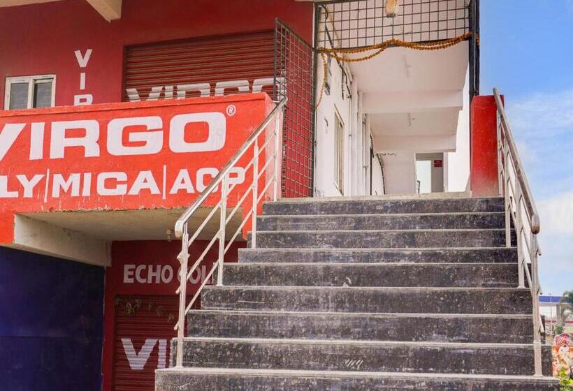 בית מלון כפרי Oyo Stay Happy