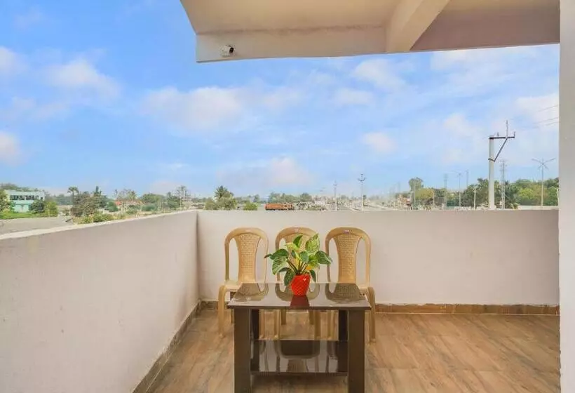 ホテル Oyo Stay Happy