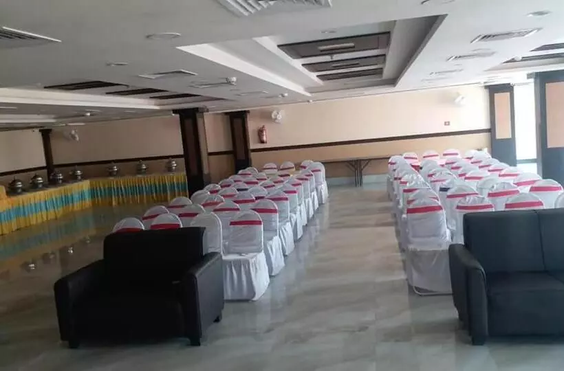 ホテル Pratap International