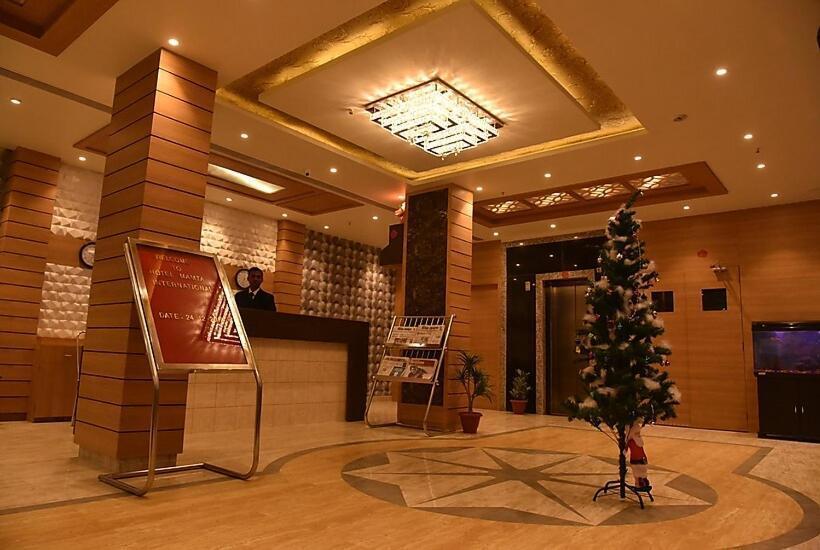 Отель Pratap International