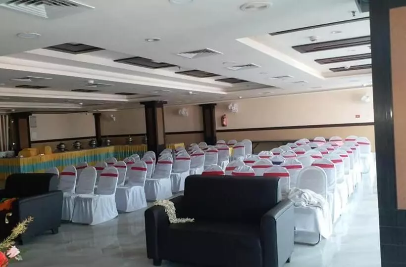 ホテル Pratap International