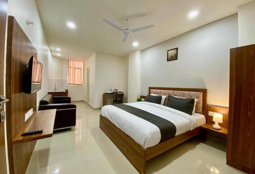 Hotel Fabexpress Relax Suites