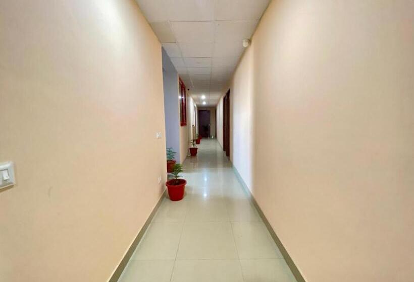 Hotel Fabexpress Relax Suites