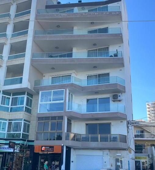 هتل Seafront Penthouse