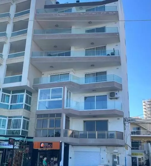 هتل Seafront Penthouse