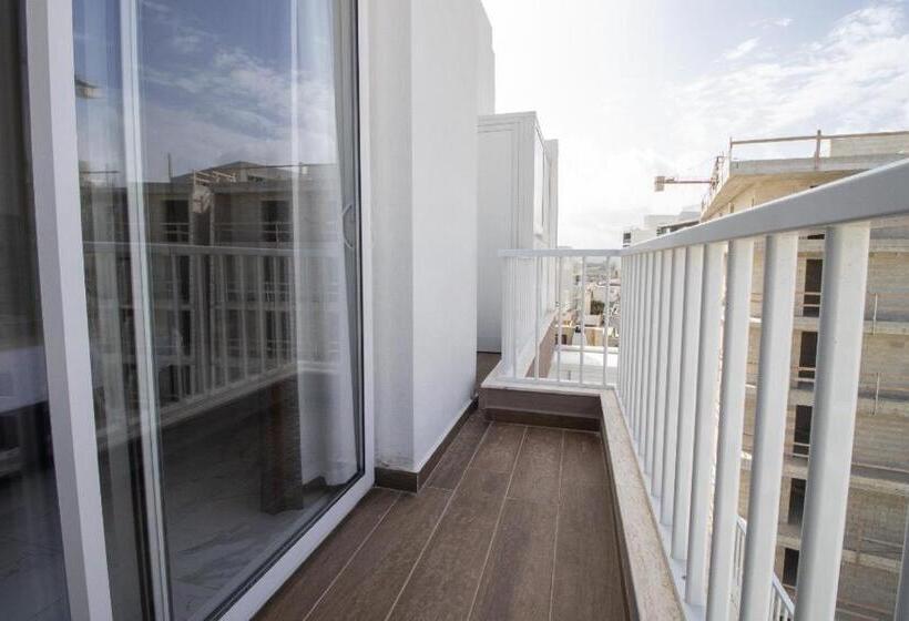 هتل Seafront Penthouse