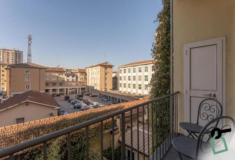 هتل Hotiday Discovery Residence Verona