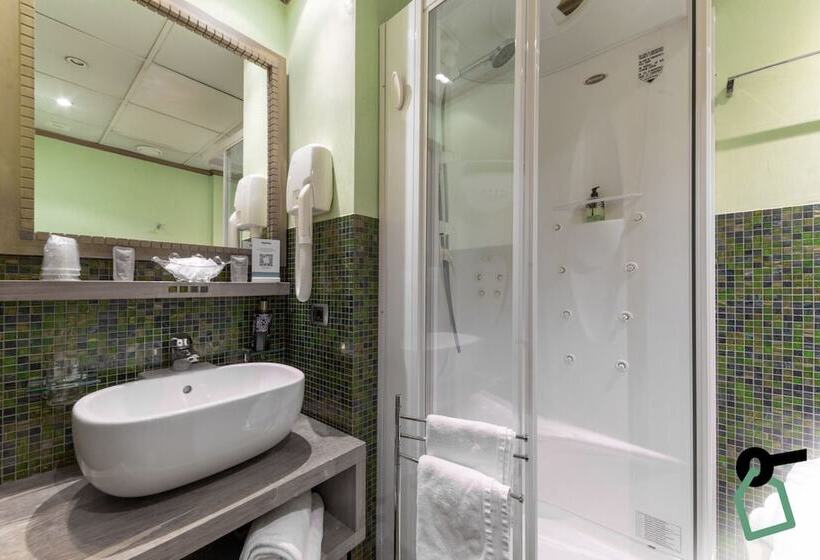 هتل Hotiday Discovery Residence Verona