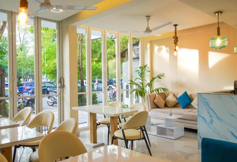 پانسیون Moodhukoe