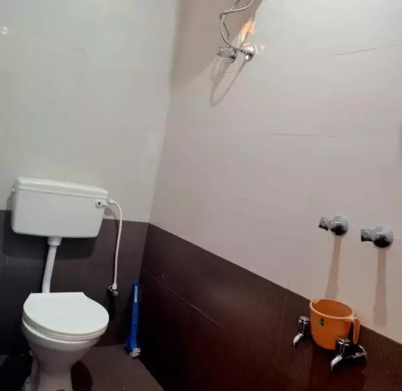 ペンション Paradise Auro Ghar Guest House