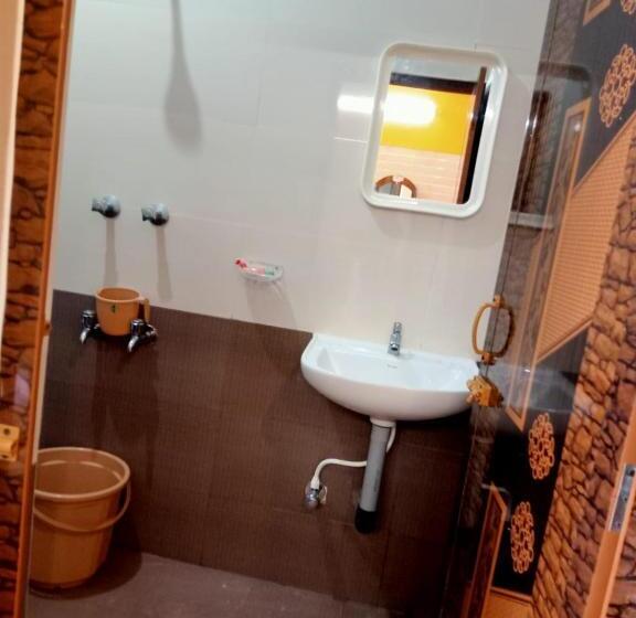 پانسیون Paradise Auro Ghar Guest House