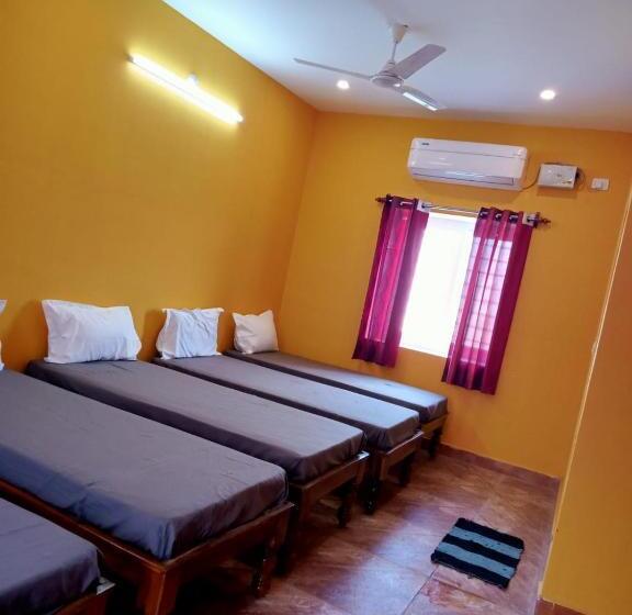 پانسیون Paradise Auro Ghar Guest House