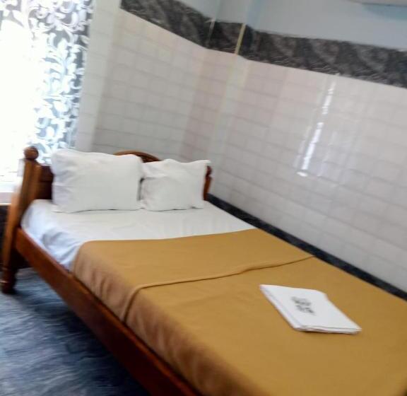 پانسیون Paradise Auro Ghar Guest House