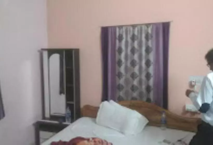 پانسیون Shanti Guest House,bhubaneswar