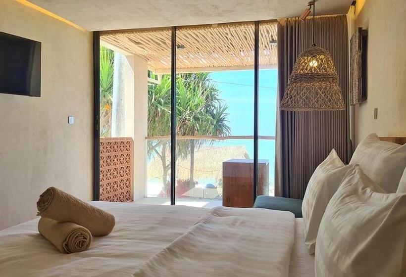 Shore Thing Gili Air Beachfront Apartment