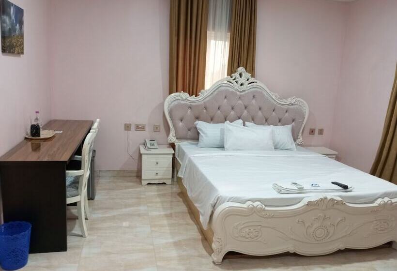 Agoms Hotel Owerri