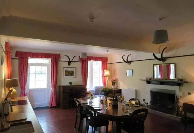 Balvraid Lodge B&b