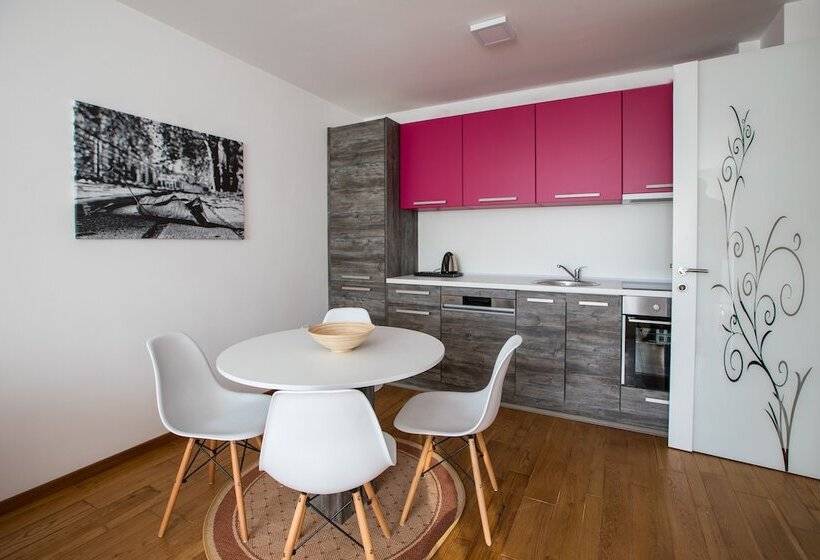 Green Nature Hotel & Apartments