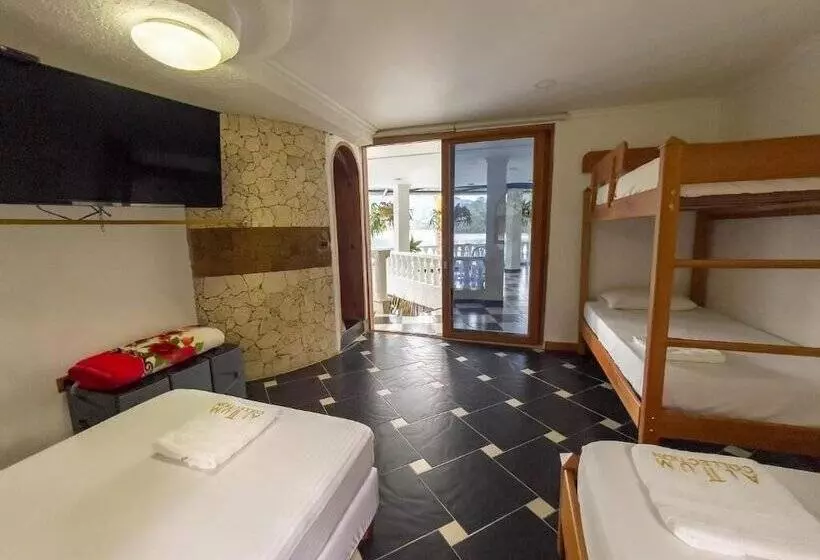 ホテル Casa Linda Guatapé