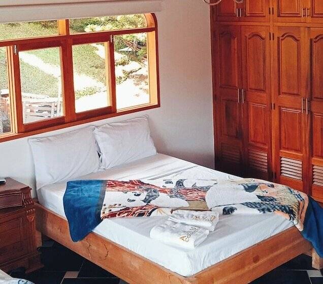 هتل Casa Linda Guatapé