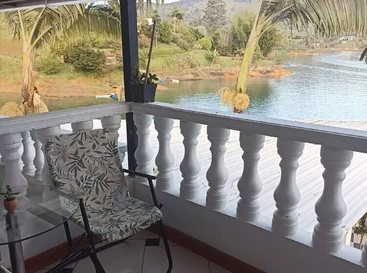 ホテル Casa Linda Guatapé