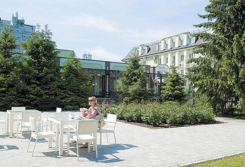 בית מלון כפרי Evropeyskiy