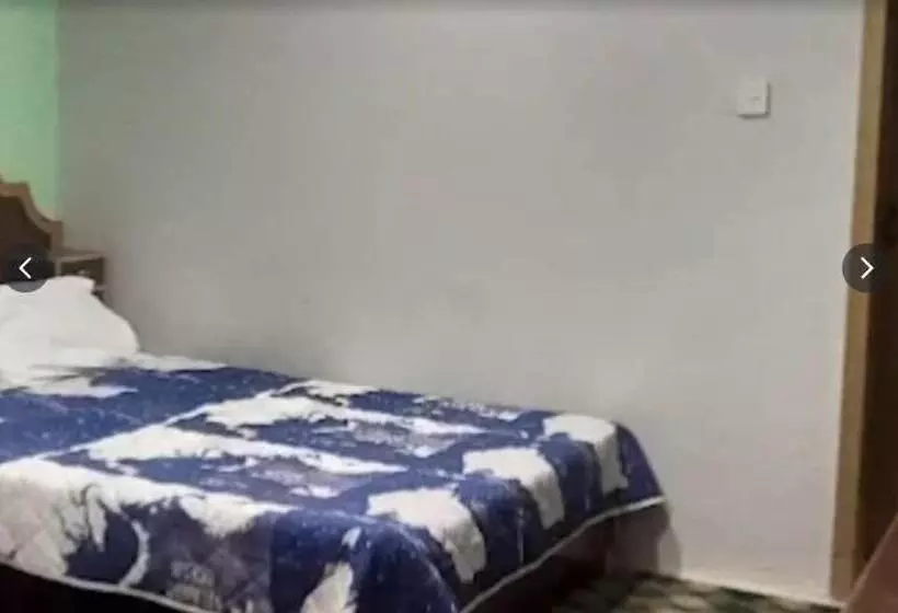 هتل Ganish Inn Hunza