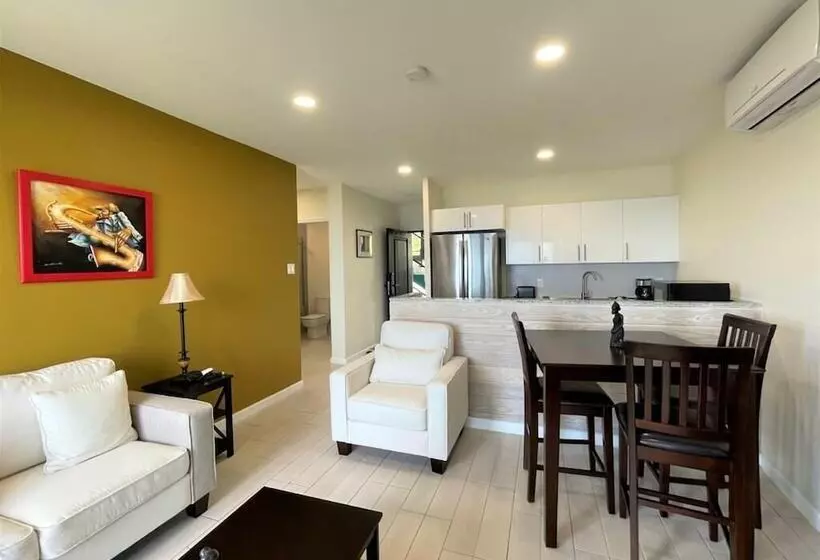 هتل Hillsboro Residence & Suites Condo