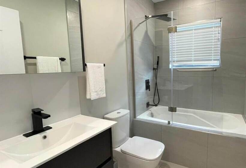 هتل Hillsboro Residence & Suites Condo