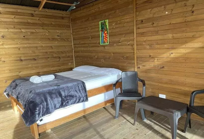 هتل Nativos Real Guatape