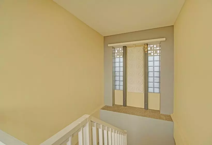 ホテル Nirmala Guest House By Oyo