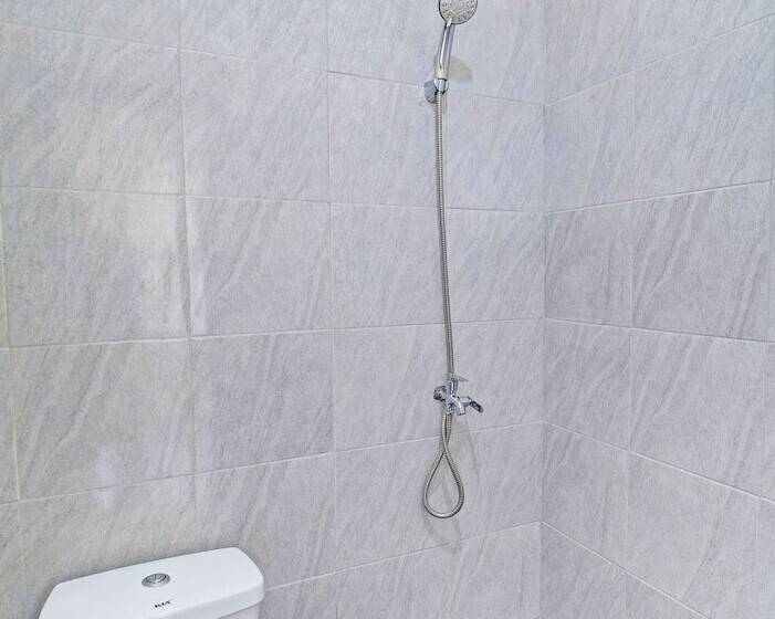 酒店 Nirmala Guest House By Oyo