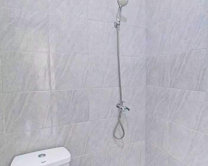 ホテル Nirmala Guest House By Oyo