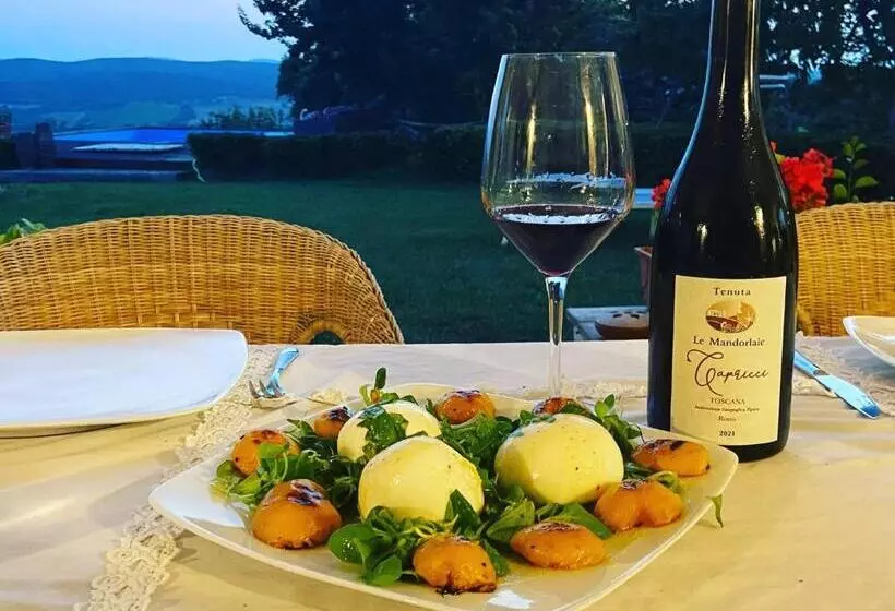 ホテル Tenuta Le Mandorlaie, Agriturismo In Scansano