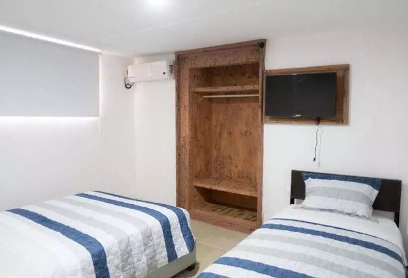 ホテル The American Corner Hostel & Gastro Bar