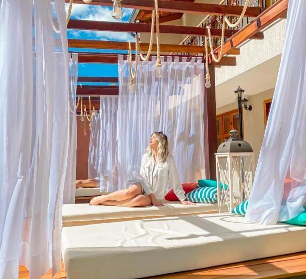 هتل Pousada Vila Rica