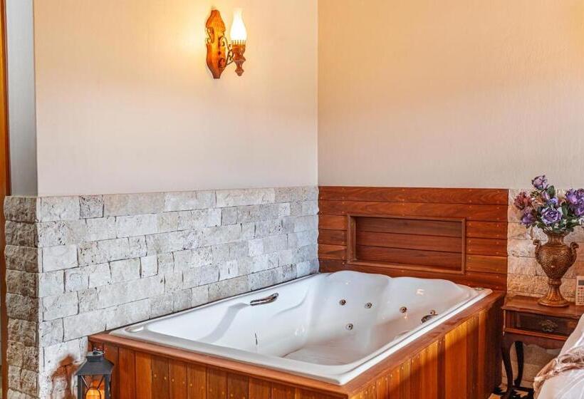 هتل Pousada Vila Rica