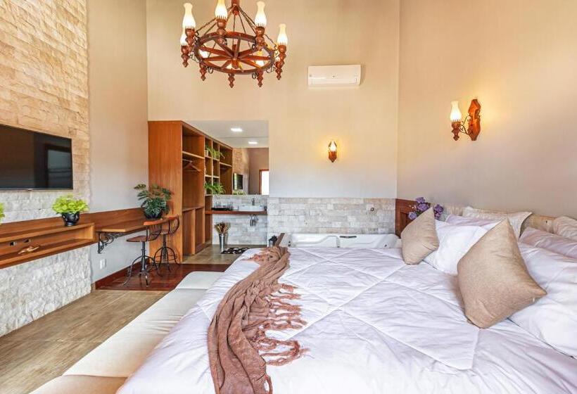 هتل Pousada Vila Rica