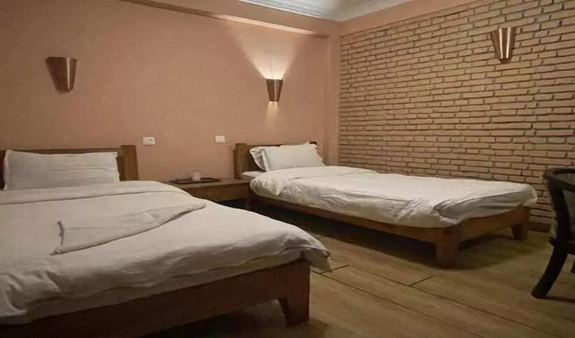 Merostay 101 Hotel Valley View Inn