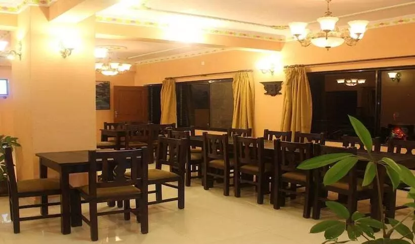 Merostay 101 Hotel Valley View Inn