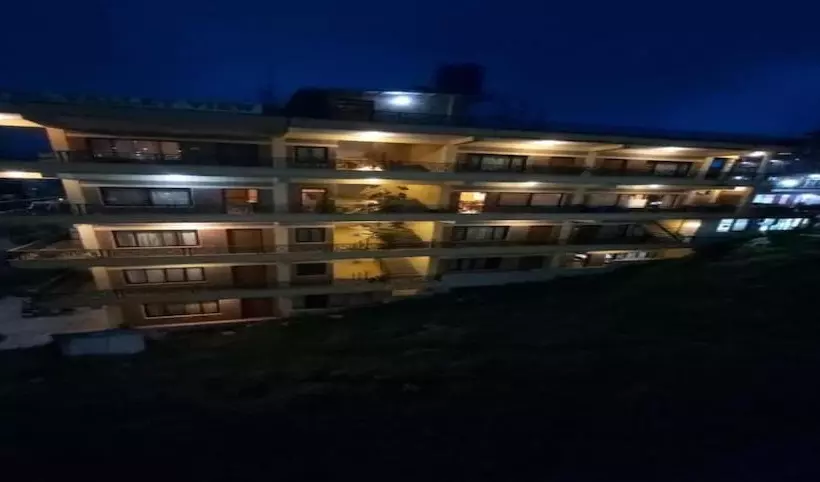 Merostay 101 Hotel Valley View Inn