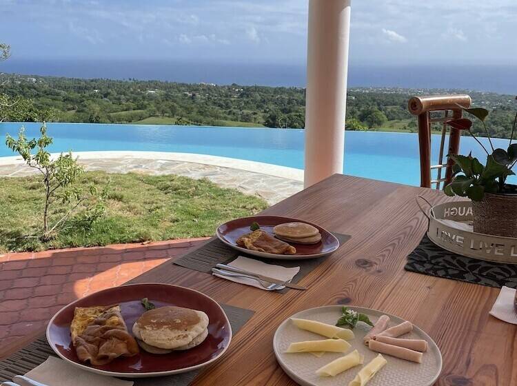 پانسیون El Castillo Tropical