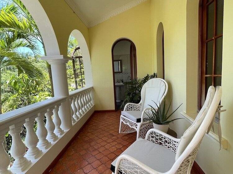 پانسیون El Castillo Tropical