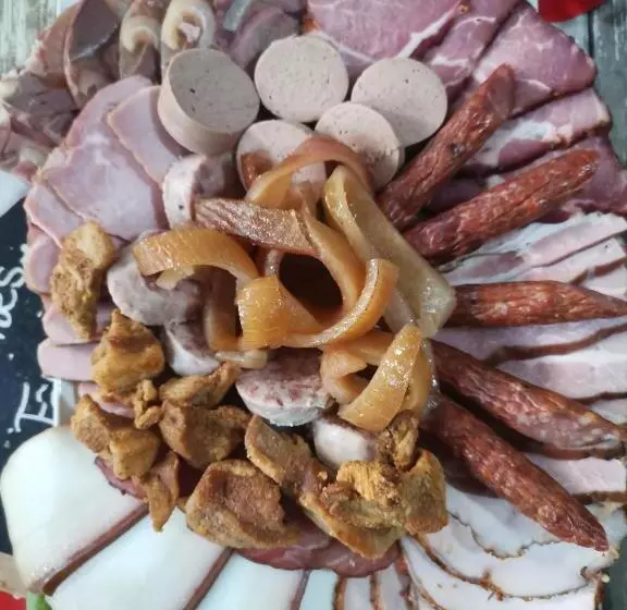 ペンション Flori De Bucovina