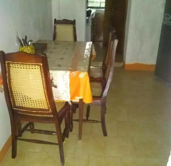 Majatalo Room In Apartment   Comfortable Inn Green Sea Villa Helen Kilometres 4 Circunvalar