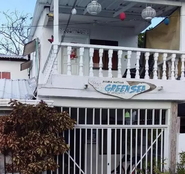 Majatalo Room In Apartment   Comfortable Inn Green Sea Villa Helen Kilometres 4 Circunvalar